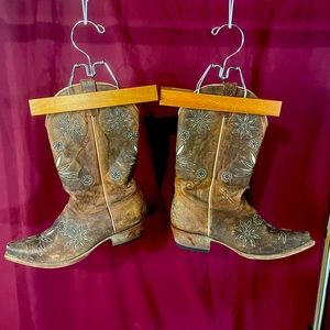 Embroidered cowboy boots